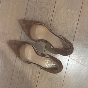 Chic Brown Pointed-Toe Heels